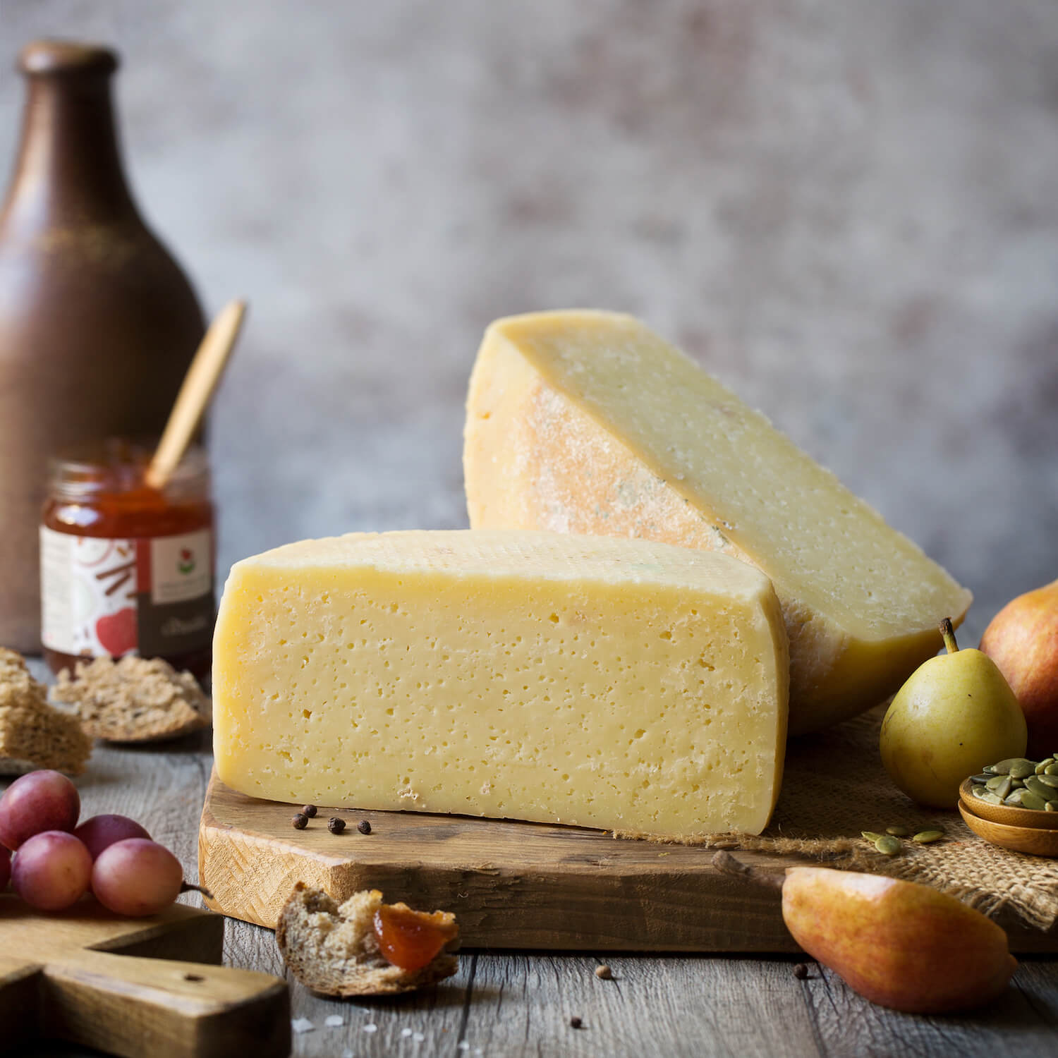 Aged Pecorino from Apennines